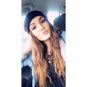 Meet your Posher, Alyssa